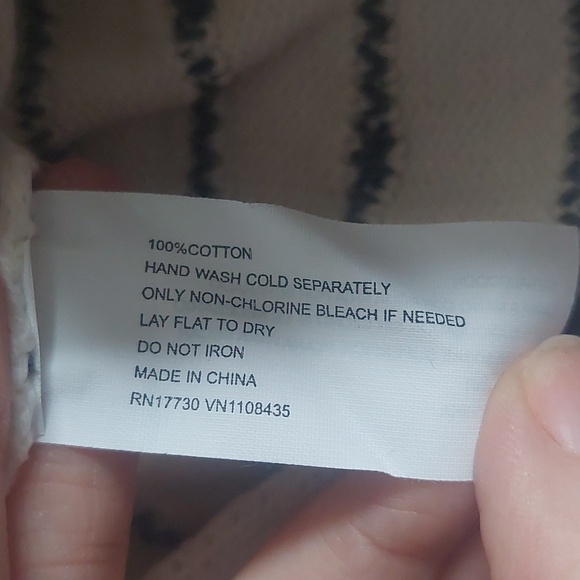 ✨3/$18 Nwt Cat & Jack baby winter hat 6-12mo - Picture 4 of 5